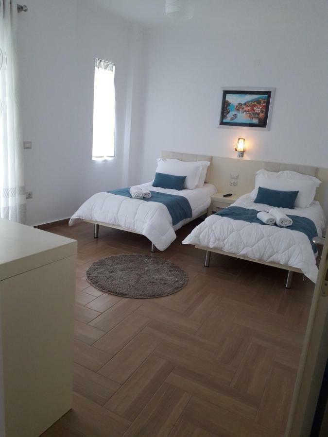 סרנדה Aler Holiday Inn חדר תמונה